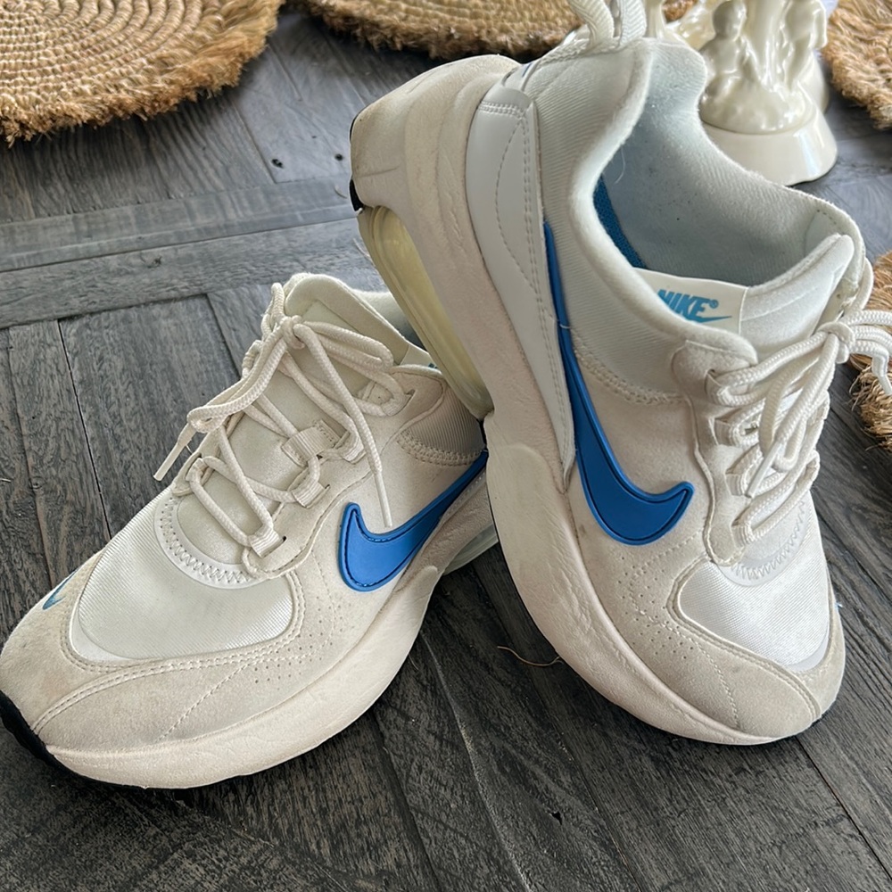 Vapor Max Nike Sneakers